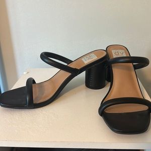 Dolce Vita Noles Heels in Onyx, size 9